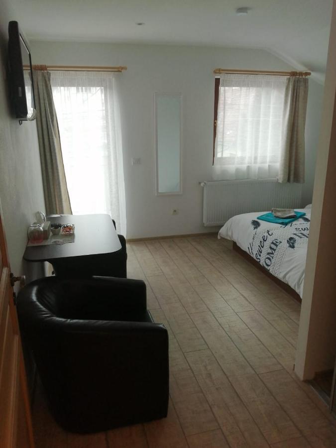 Cazare Regim Hotelier Zărneşti Esterno foto