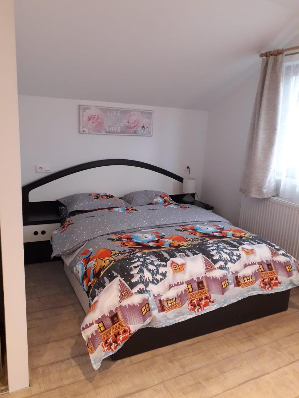 Cazare Regim Hotelier Zărneşti Esterno foto